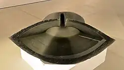 Stanislav Libenský, Jaroslava Brychtová, Ležící, 1999-2000