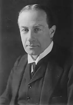 premiér Stanley Baldwin