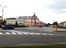 hlavní křižovatka a radnice