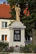 Starý-Plzenec-pomník-padlým2015b.jpg