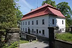 Starý Jiříkov - fara (čp. 5) (1).jpg
