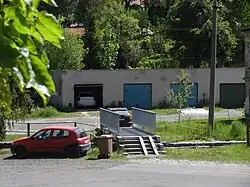 Starý Jiříkov - místo domu čp. 15 v Tylově ulici, vyhořelého v roce 1982 a později zbořeného.jpg