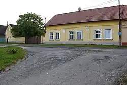 Venkovský dům čp. 100 s výminkem