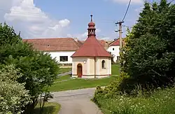 Kaple Panny Marie na kracovické návsi