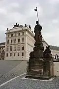 Socha sv. Václava na rampě Pražského hradu