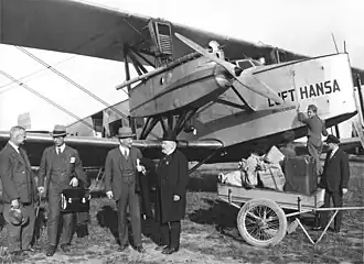 D-961 Brandenburg na letišti ve Štětíně v roce 1927.