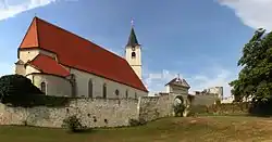 Klásterní kostel v Perneggu