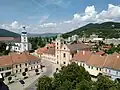Pohled z věže na náměstí