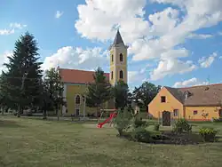 Strachotice, kostel.jpg