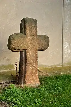 Smírčí kříž z Vrchnice přemístěný do Strupčic
