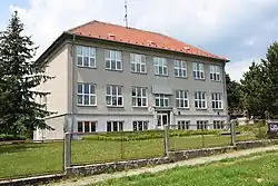 škola ve Studenci