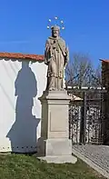 Sulislav, statue.jpg