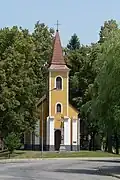 Kaple na návsi