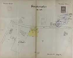 Situační plán pozemku pro výstavbu synagogy (vyznačena žlutě) na dnešní ulici Petra Cingra. Vlevo je zaznačen evangelický kostel, jediná dochovaná stavba z plánku.