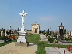 Těšetice_(OL),_hřbitov.jpg
