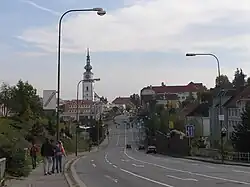 Sucheniova ulice, pohled na východ, směrem na Vnitřní Město