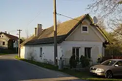 Dům