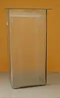 Vyvíjecí tank pro sestupné vyvíjení