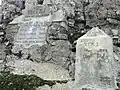 Pamětní deska Císařských myslivců na tzv. nosu