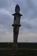 Tasovice - boží muka se sochou Loučení Krista.jpg