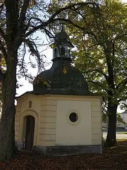 Návesní kaplička