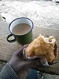 Mandazi s čajem