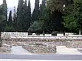 Hroby obránců Tel Chaj na vojenském hřbitově v Kfar Gil'adi
