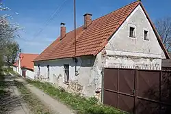 Dům ve vesnici (2019)