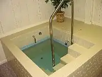 Rituální očišťování po skončení období nidy se provádí v mikvi.
