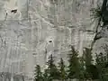 Bivak v jižní stěně Tenaya Bridge (Národní park Yosemite)