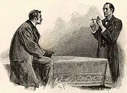 Holmes dedukuje z dýmky zapomenuté návštěvníkem. (ilustrace z roku 1893, Sidney Paget, The Strand Magazine)