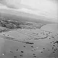 Letecký pohled na přístav Mulberry v září 1944