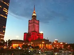 Palác v noci
