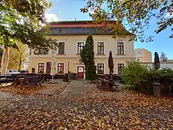 Tišnov - zájezdní hostinec Humpolka čp. 184 v Brněnské ul. (říjen 2022).jpg