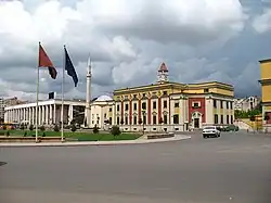 Radnice na Skanderbegově náměstí