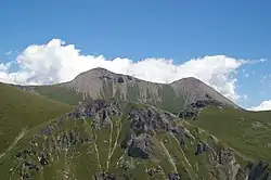 Titov vrv vlevo a Turčin vpravo. Pohled od západu
