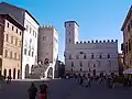 Piazza del Popolo s radnicí