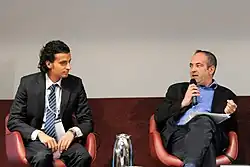 Maikel Nabil (vlevo) na Ženevském Summitu v roce 2012