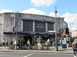 Staniční budova Tooting Broadway