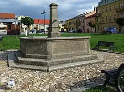 Toužim, kašna.jpg
