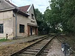 Nádraží v Mochově (stav v roce 2017)