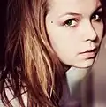 Mikrodermální piercing