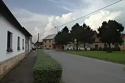 Cesta v obci