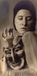 Hilde Holger, 1925