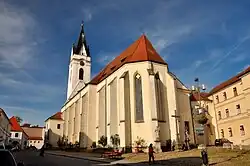 Kostel sv. Jiljí, ve kterém se hrobka nachází