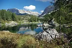 Pohled na jezero od jihu