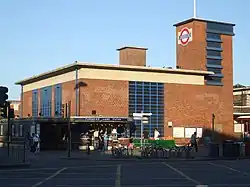 Stanice Turnpike Lane