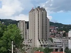 Budova hotelu v roce 2013