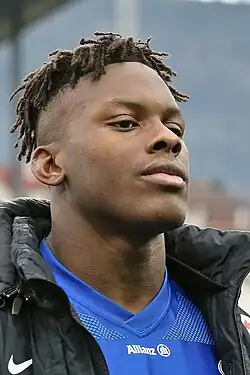 Maro Itoje (13. prosince 2015)