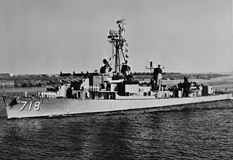 USS Hamner před modernizací FRAM